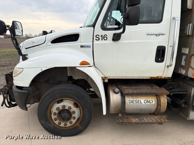 image for item FB8042 2013 International 4300 dump truck