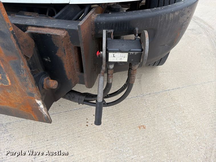 image for item FB8042 2013 International 4300 dump truck