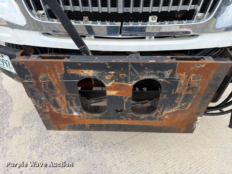 image for item FB8042 2013 International 4300 dump truck