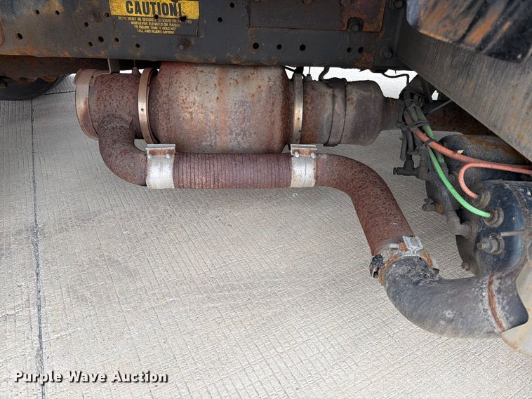 image for item FB8042 2013 International 4300 dump truck