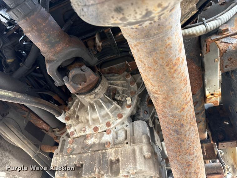 image for item FB8042 2013 International 4300 dump truck