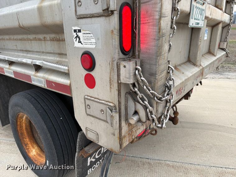 image for item FB8042 2013 International 4300 dump truck