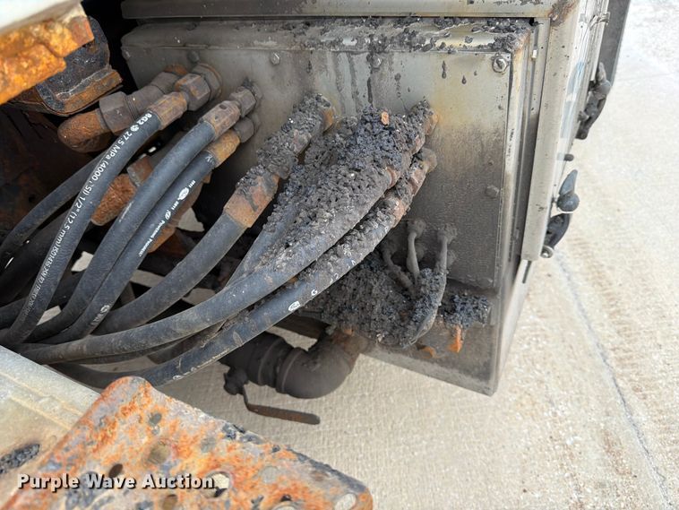 image for item FB8042 2013 International 4300 dump truck