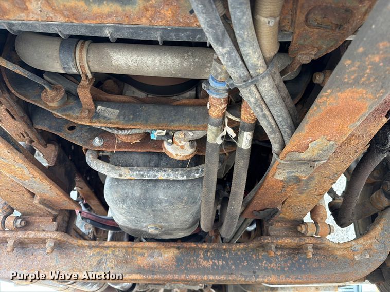 image for item FB8042 2013 International 4300 dump truck