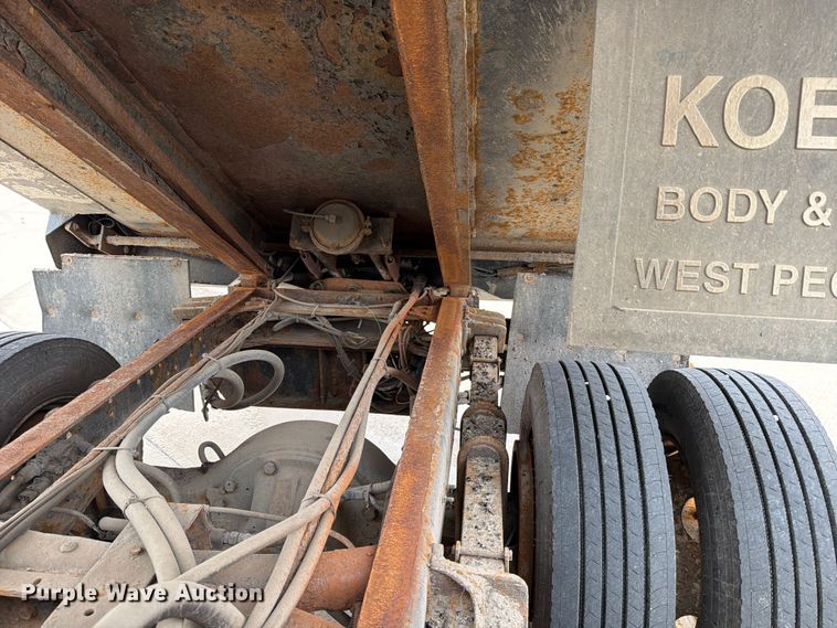 image for item FB8042 2013 International 4300 dump truck