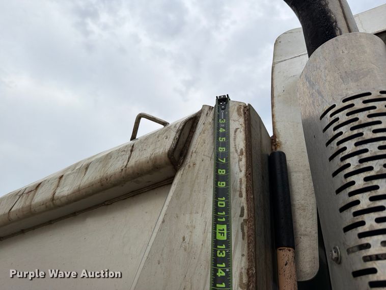 image for item FB8042 2013 International 4300 dump truck