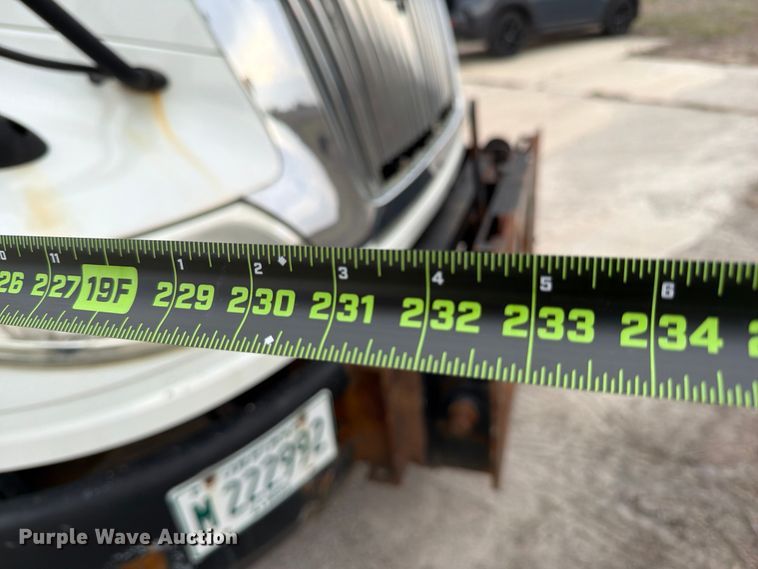 image for item FB8042 2013 International 4300 dump truck