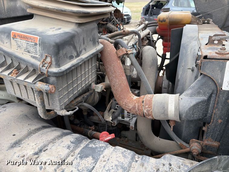 image for item FB8042 2013 International 4300 dump truck