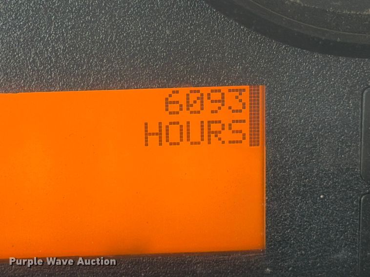 image for item FB8042 2013 International 4300 dump truck