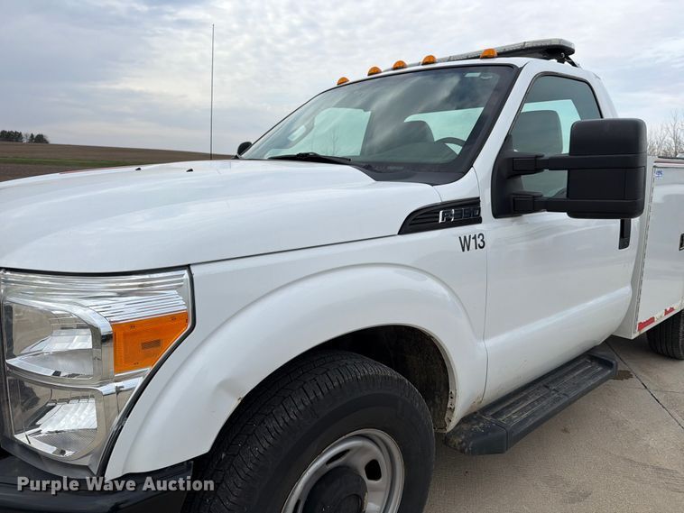 image for item FB8043 2012 Ford F350 Super Duty utility bed pickup truck
