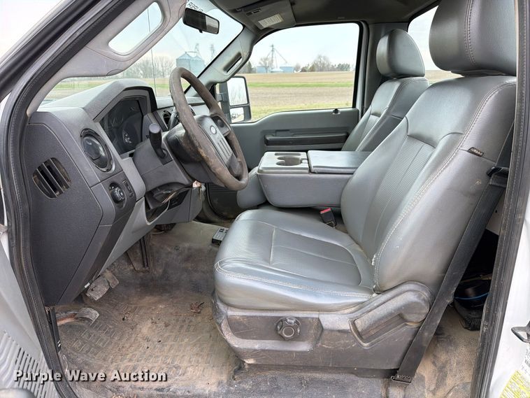 image for item FB8043 2012 Ford F350 Super Duty utility bed pickup truck