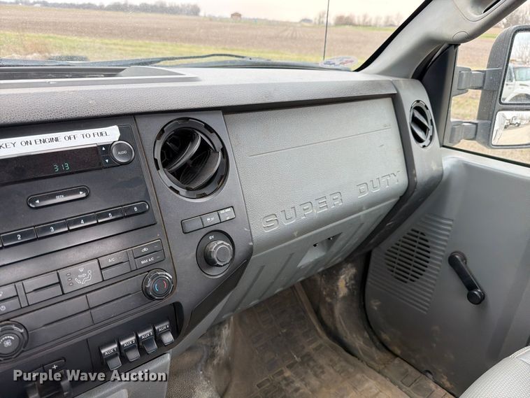 image for item FB8043 2012 Ford F350 Super Duty utility bed pickup truck