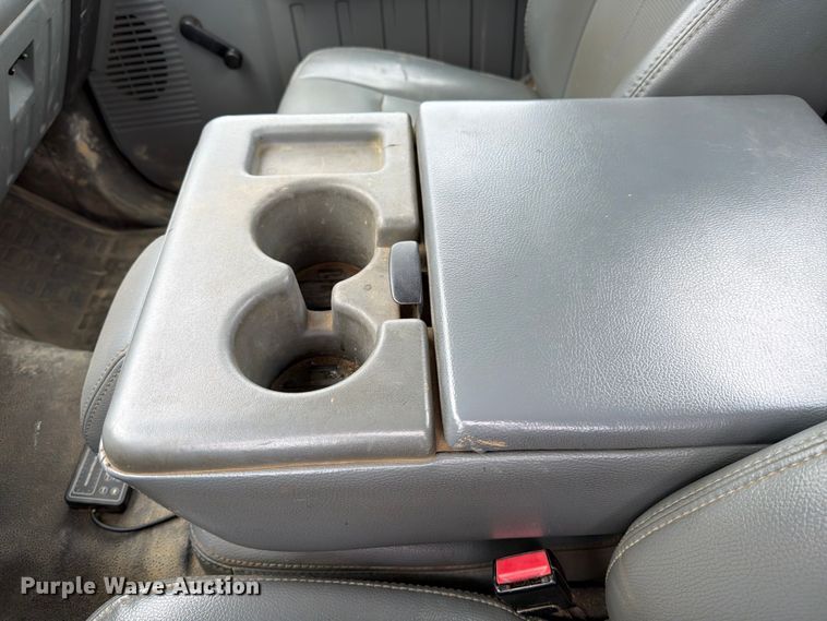 image for item FB8043 2012 Ford F350 Super Duty utility bed pickup truck