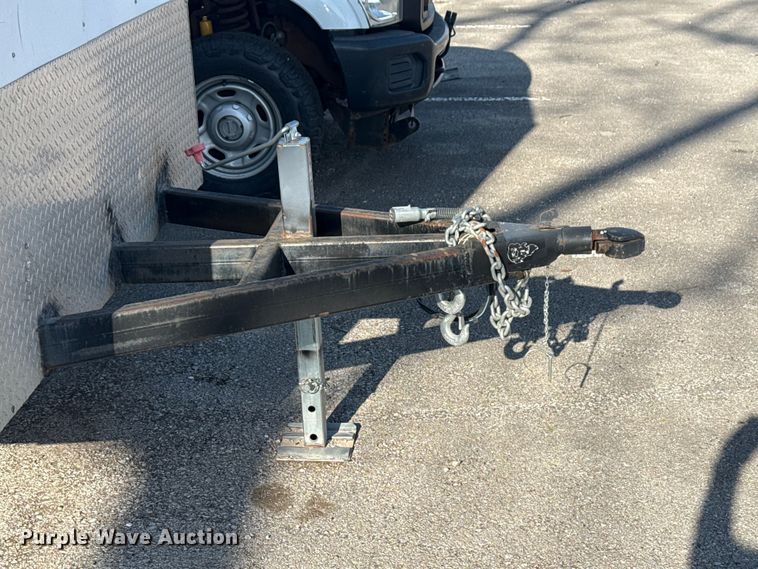 image for item FB8681 1996 Wells Cargo enclosed cargo trailer