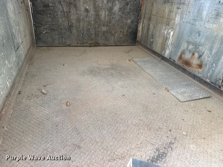 image for item FB8681 1996 Wells Cargo enclosed cargo trailer