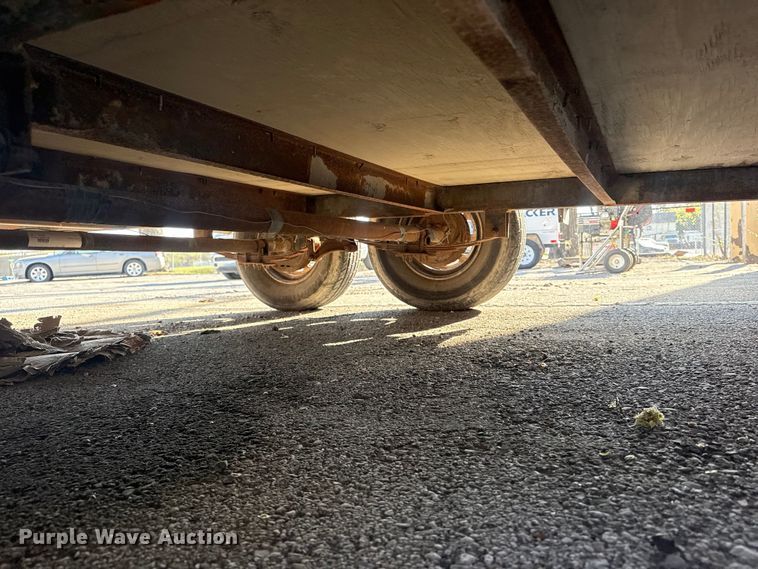 image for item FB8681 1996 Wells Cargo enclosed cargo trailer