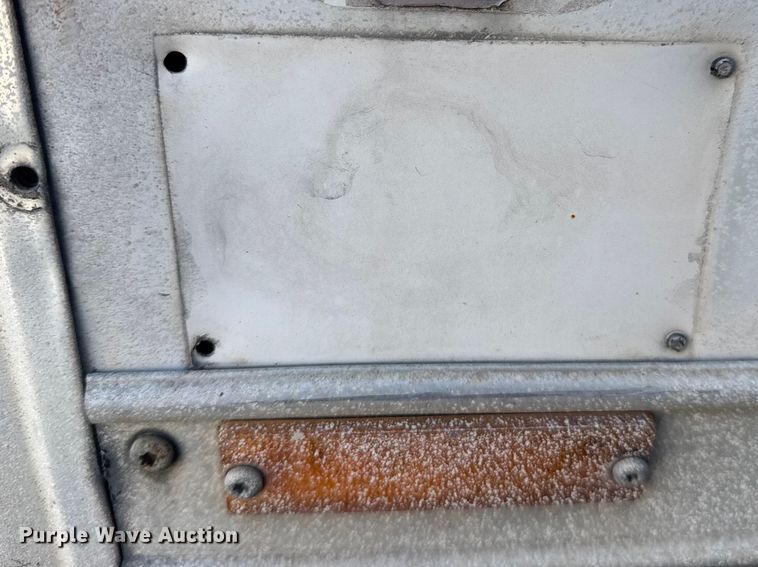 image for item FB8681 1996 Wells Cargo enclosed cargo trailer