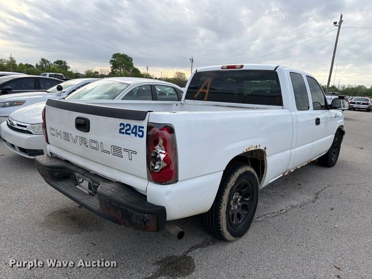 image for item FC3019 2006 Chevrolet Silverado 1500 Ext. Cab pickup truck