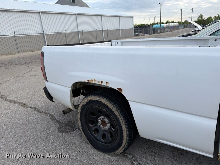 image for item FC3019 2006 Chevrolet Silverado 1500 Ext. Cab pickup truck