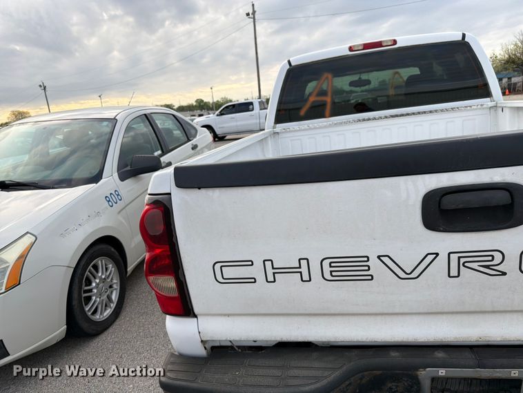 image for item FC3019 2006 Chevrolet Silverado 1500 Ext. Cab pickup truck