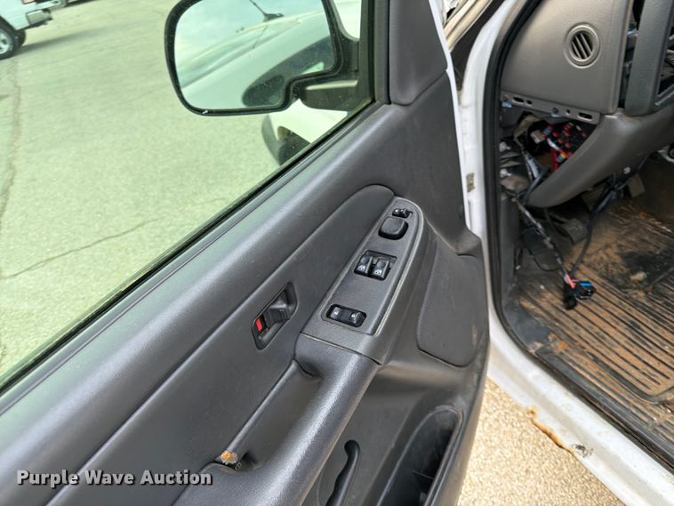 image for item FC3019 2006 Chevrolet Silverado 1500 Ext. Cab pickup truck