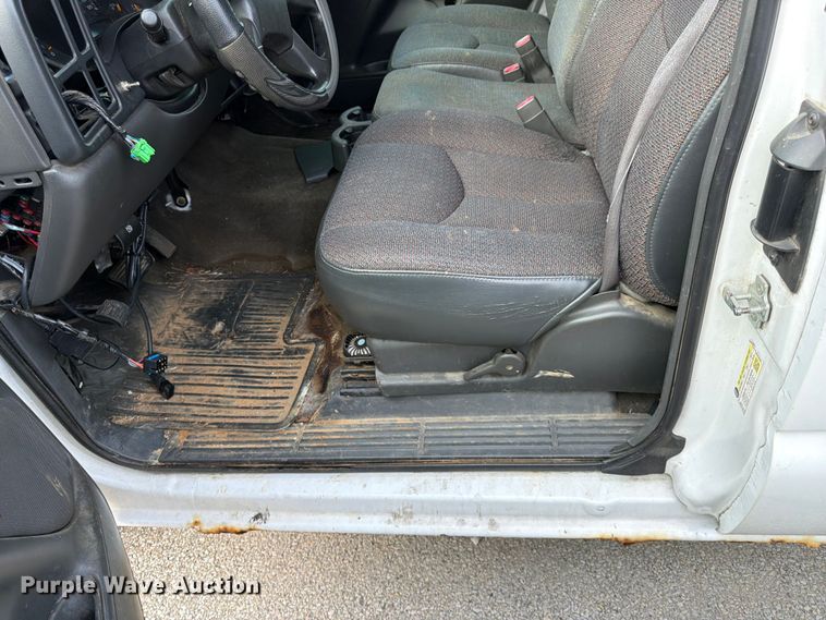 image for item FC3019 2006 Chevrolet Silverado 1500 Ext. Cab pickup truck