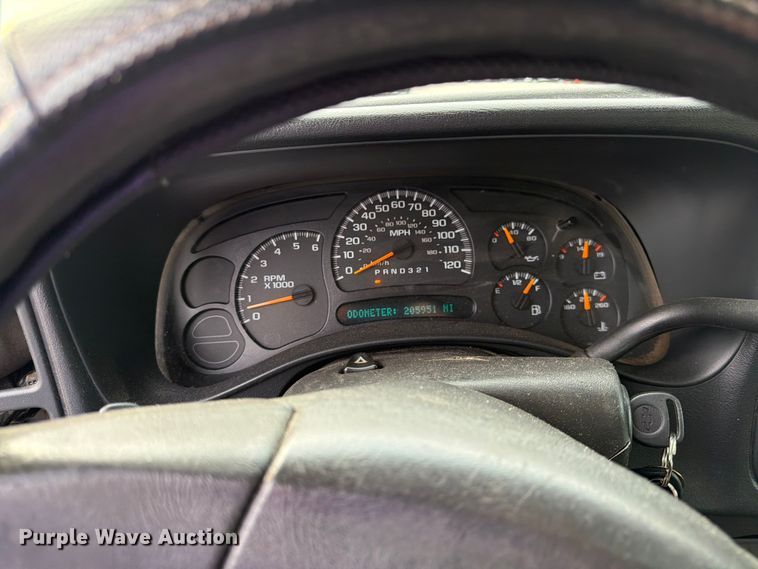 image for item FC3019 2006 Chevrolet Silverado 1500 Ext. Cab pickup truck