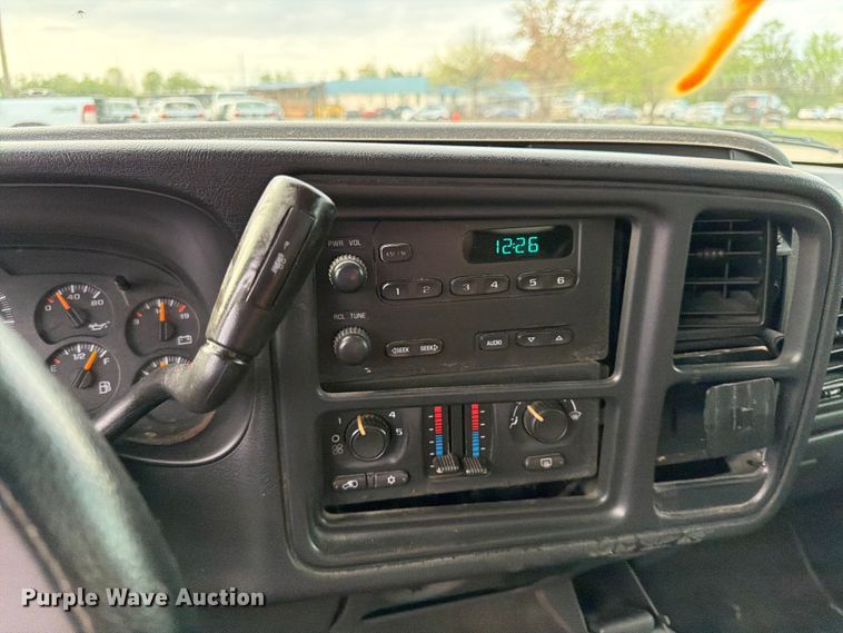 image for item FC3019 2006 Chevrolet Silverado 1500 Ext. Cab pickup truck