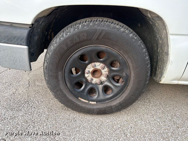 image for item FC3019 2006 Chevrolet Silverado 1500 Ext. Cab pickup truck