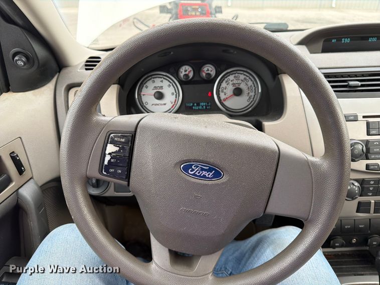 image for item FC3020 2009 Ford Focus 