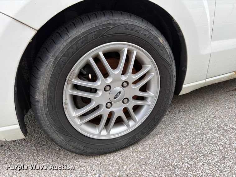 image for item FC3020 2009 Ford Focus 