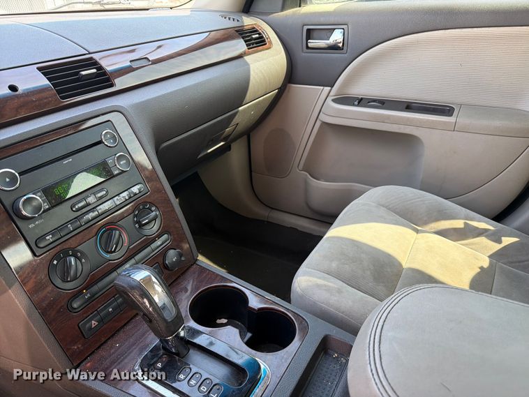 image for item FC3026 2008 Ford Taurus 