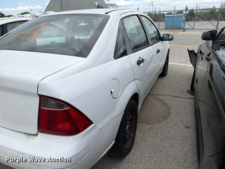 image for item FC3028 2007 Ford Focus 