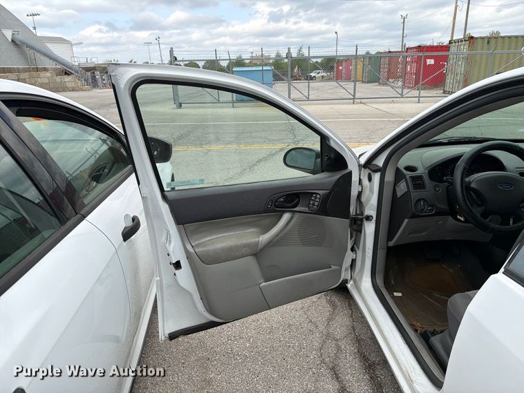 image for item FC3028 2007 Ford Focus 