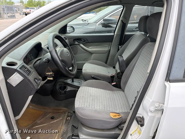 image for item FC3028 2007 Ford Focus 