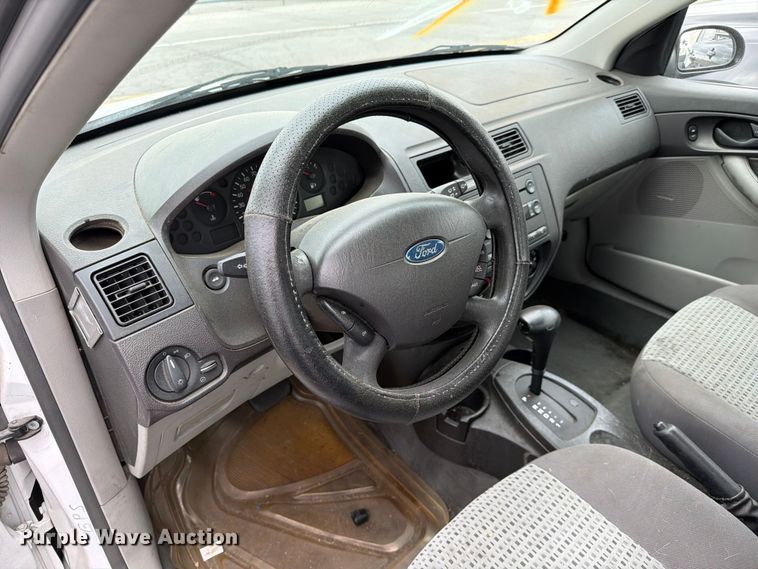 image for item FC3028 2007 Ford Focus 