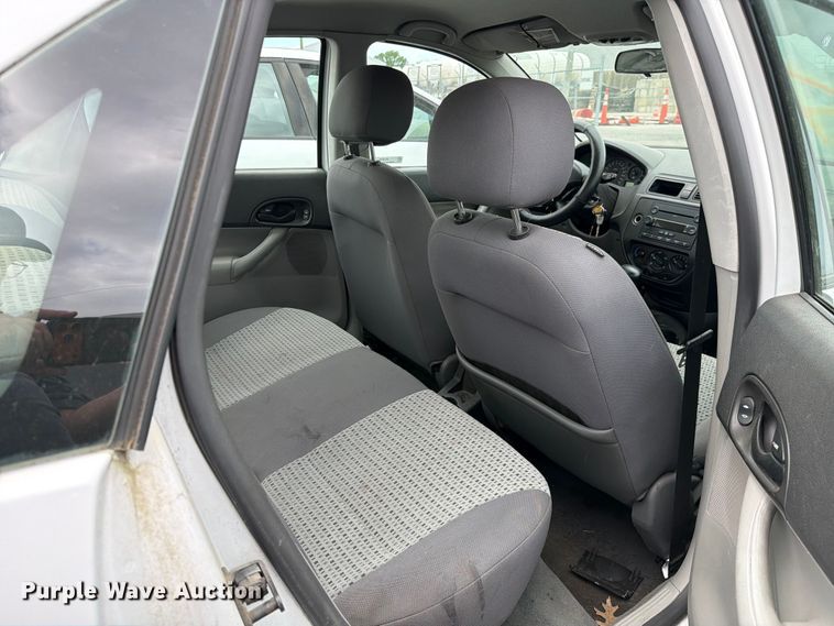 image for item FC3028 2007 Ford Focus 