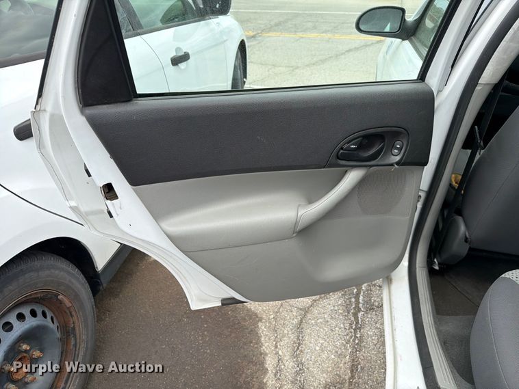 image for item FC3028 2007 Ford Focus 