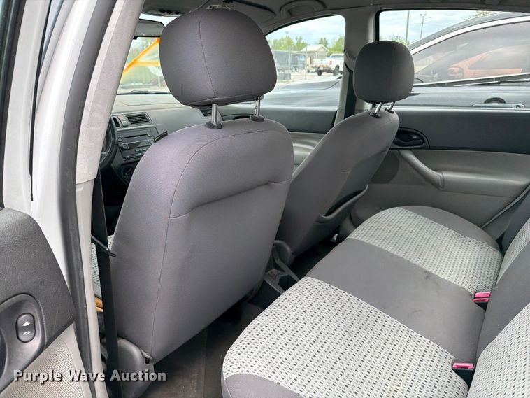 image for item FC3028 2007 Ford Focus 