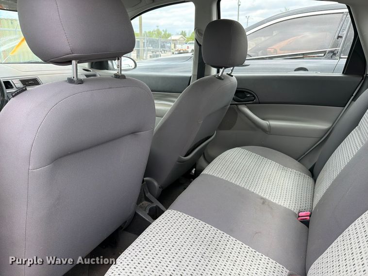 image for item FC3028 2007 Ford Focus 