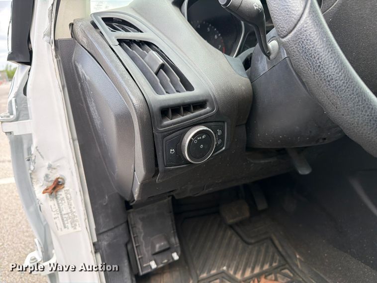 image for item FC3029 2013 Ford Focus 