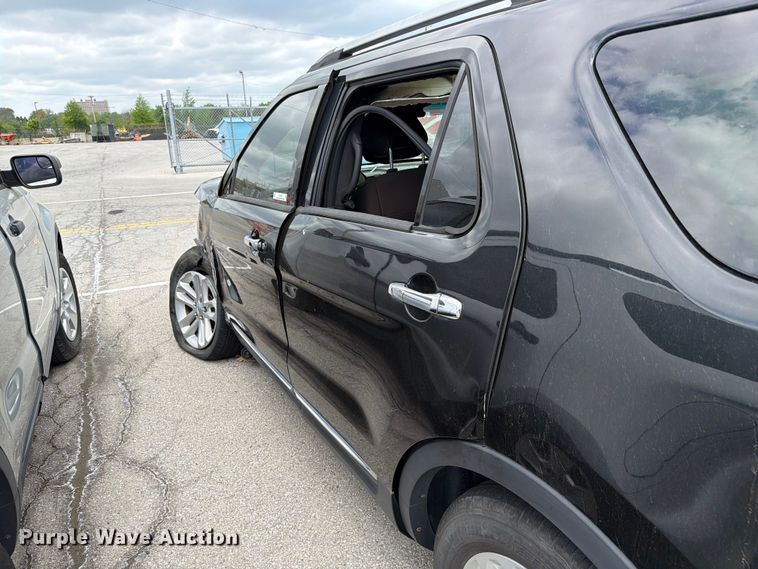 image for item FC3030 2012 Ford Explorer SUV