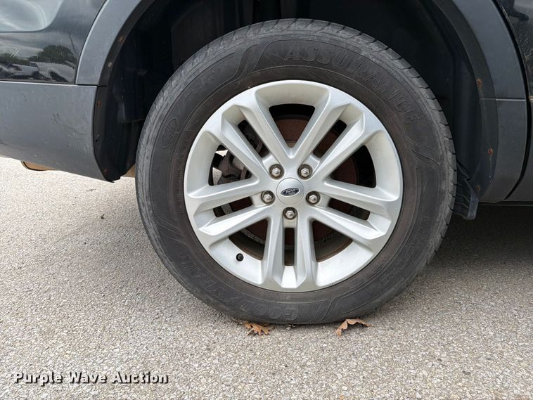 image for item FC3030 2012 Ford Explorer SUV