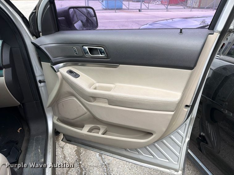 image for item FC3031 2013 Ford Explorer SUV