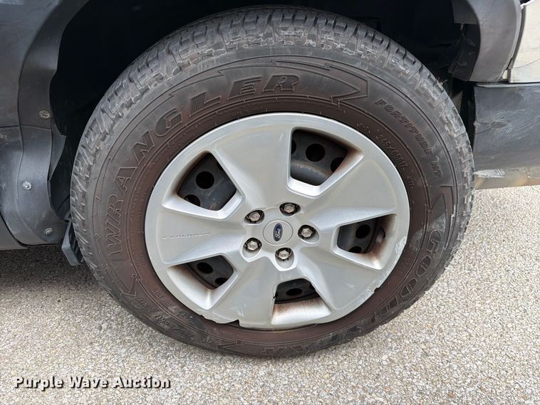 image for item FC3031 2013 Ford Explorer SUV