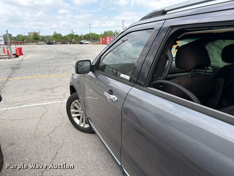 image for item FC3032 2013 Ford Explorer SUV