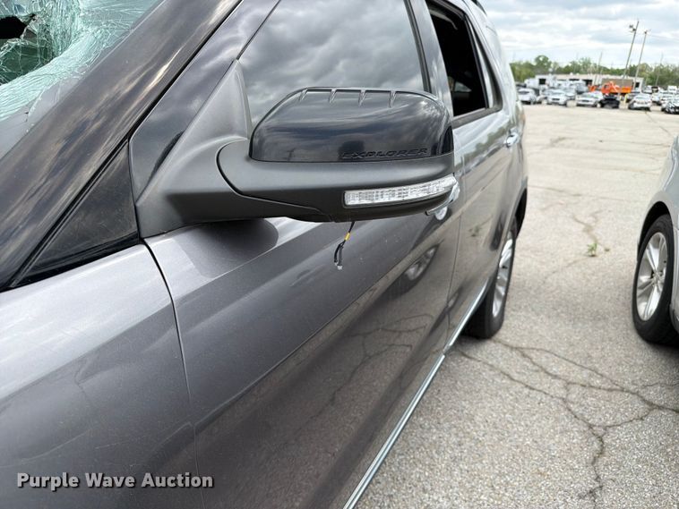 image for item FC3032 2013 Ford Explorer SUV