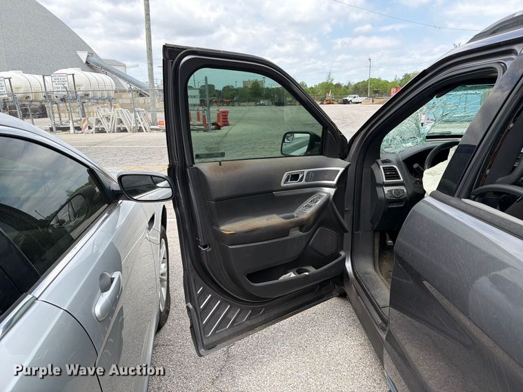 image for item FC3032 2013 Ford Explorer SUV