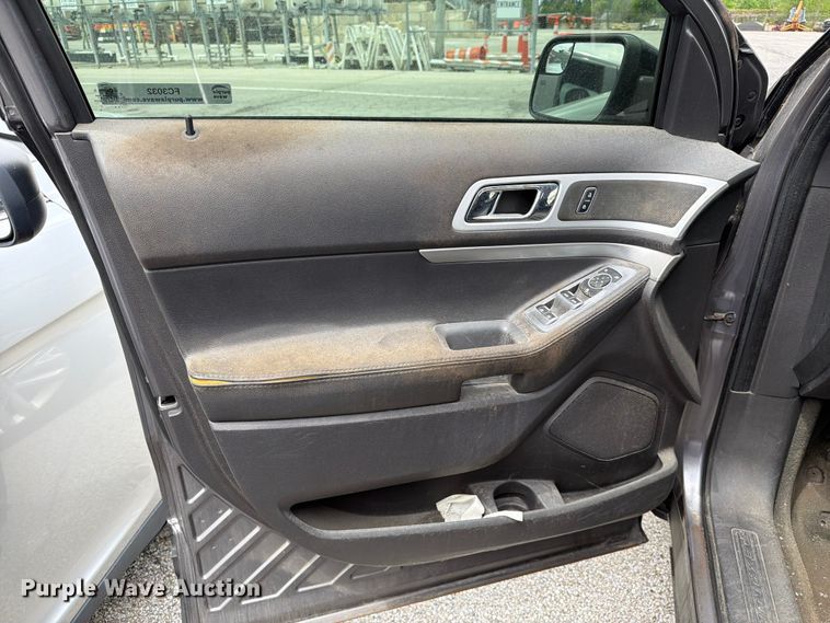 image for item FC3032 2013 Ford Explorer SUV