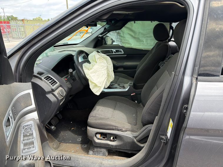 image for item FC3032 2013 Ford Explorer SUV